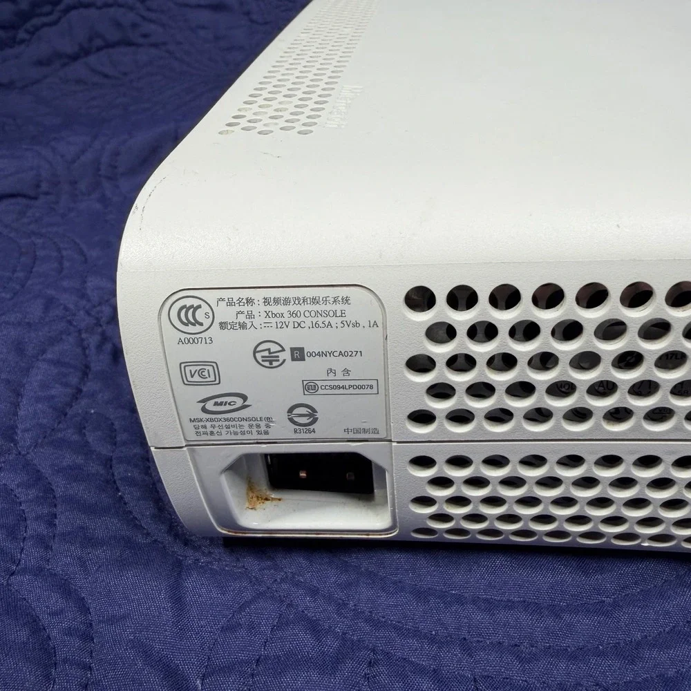 Microsoft Xbox 360 Original White Console 20GB HDD Feb 2006 Missing Door